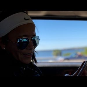 Meet your Posher, Juliana